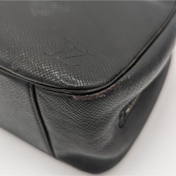 Louis Vuitton Trousse De Toilette - Picture 4 of 16